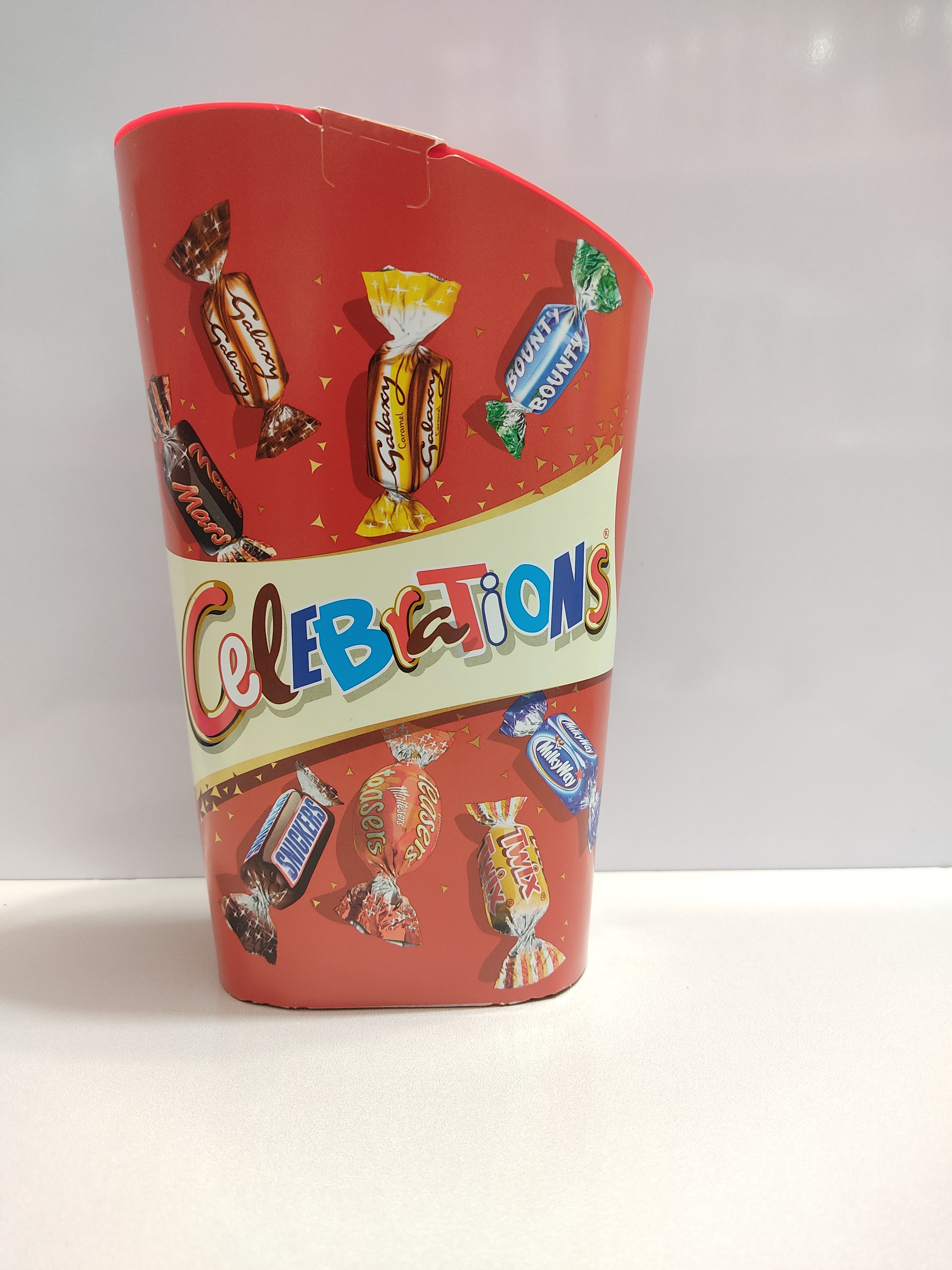شکلات جعبه ای سلبریشن 800599 celebrations