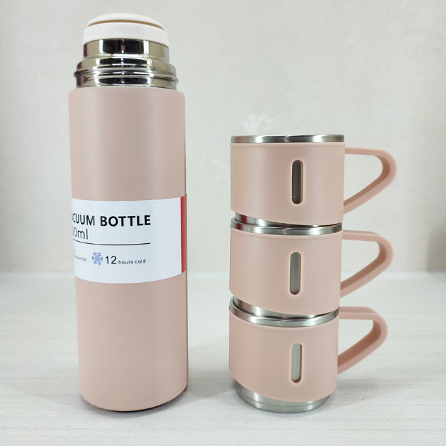 801996فلاسک مدل کادویی VACUUM FLASK SET به همراه سه عدد لیوان کد 801996