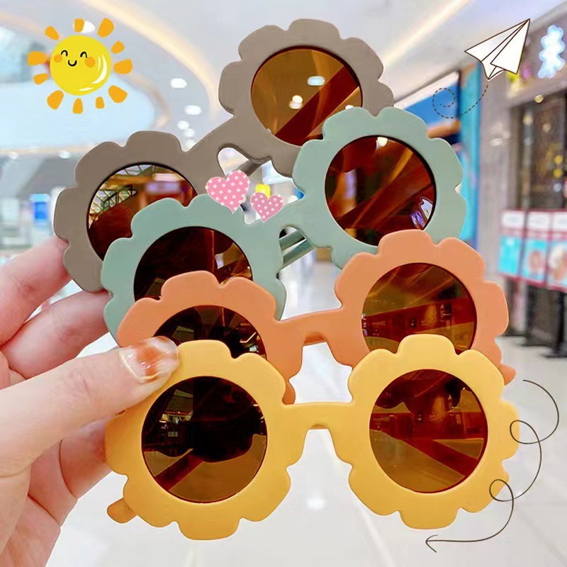 عینک آفتابی بچگانه یو وی ۴۰۰ کد 417840